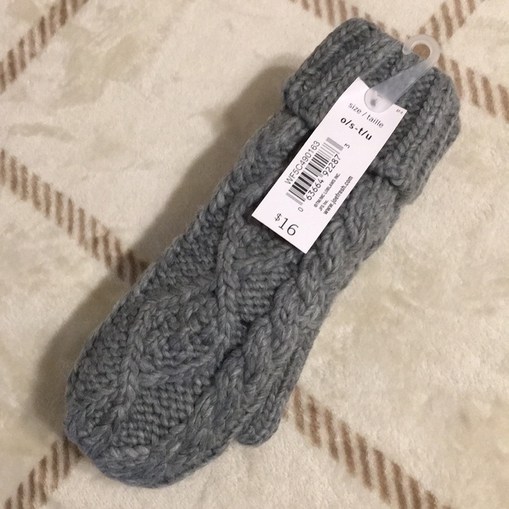 Joe fresh mittens/ sizeO/S size